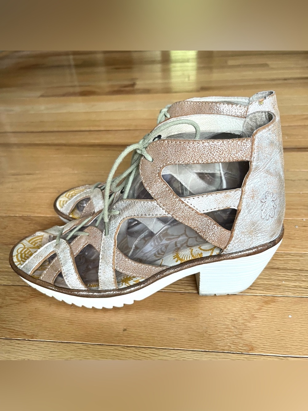 Fly London Sandals leather Strappy Metallic Gladiator “Want” Pearl/Luna Size 39 - Picture 3 of 14